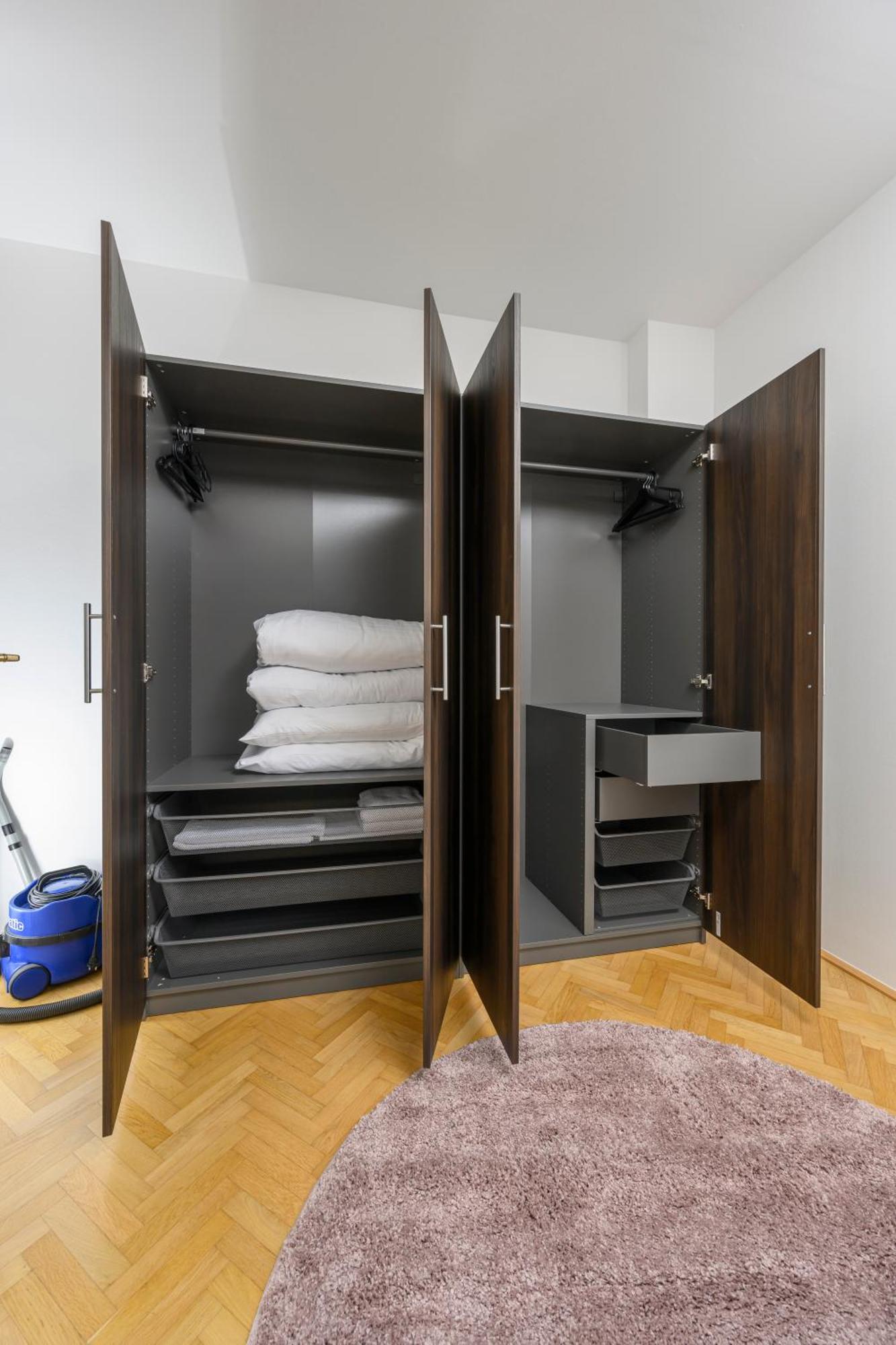 Rooftop Haven 120m, 3br, Terrace, Views! * Vienna
